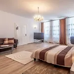 Kostas Apartments