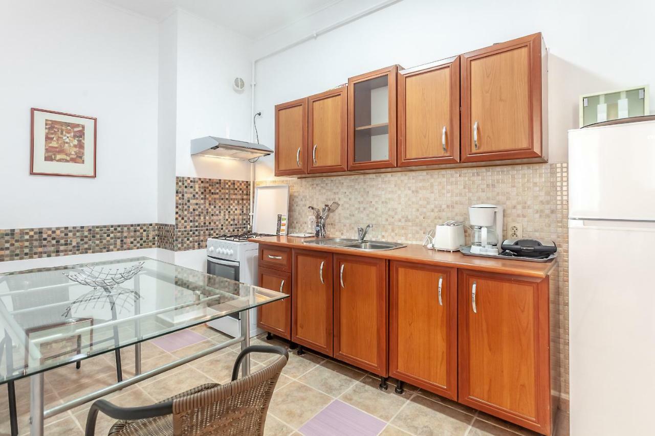 Kostas Apartment *